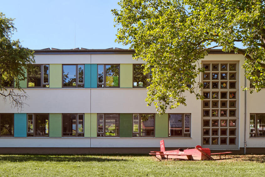 Energetische Sanierung Grundschule Waldau Fassade A