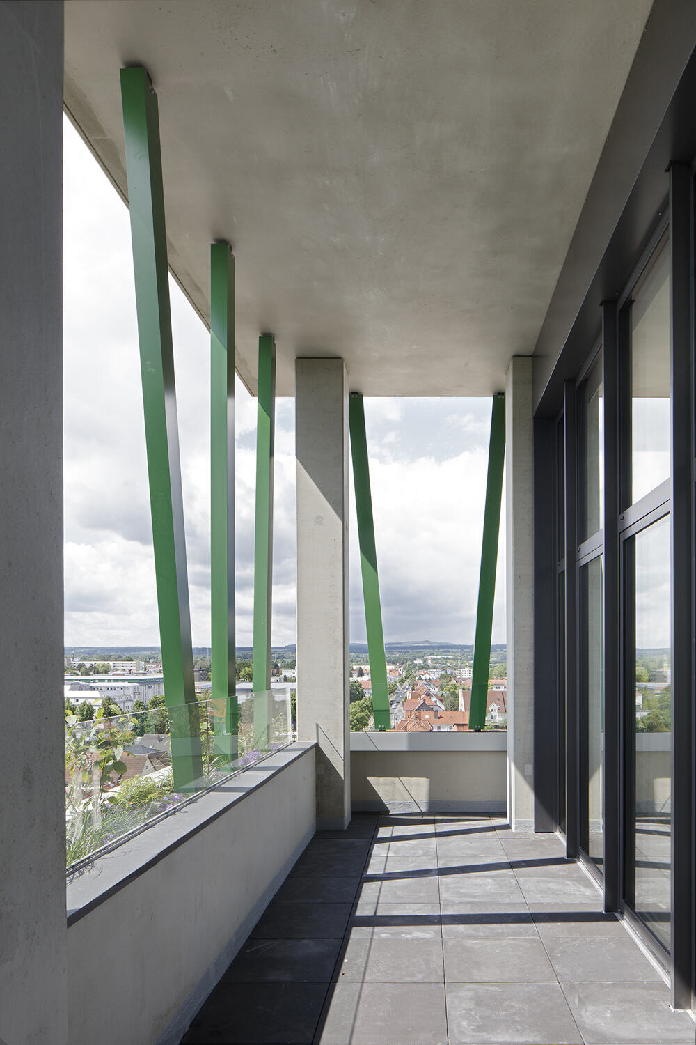 EAM-Tower Göttingen Loggia offen