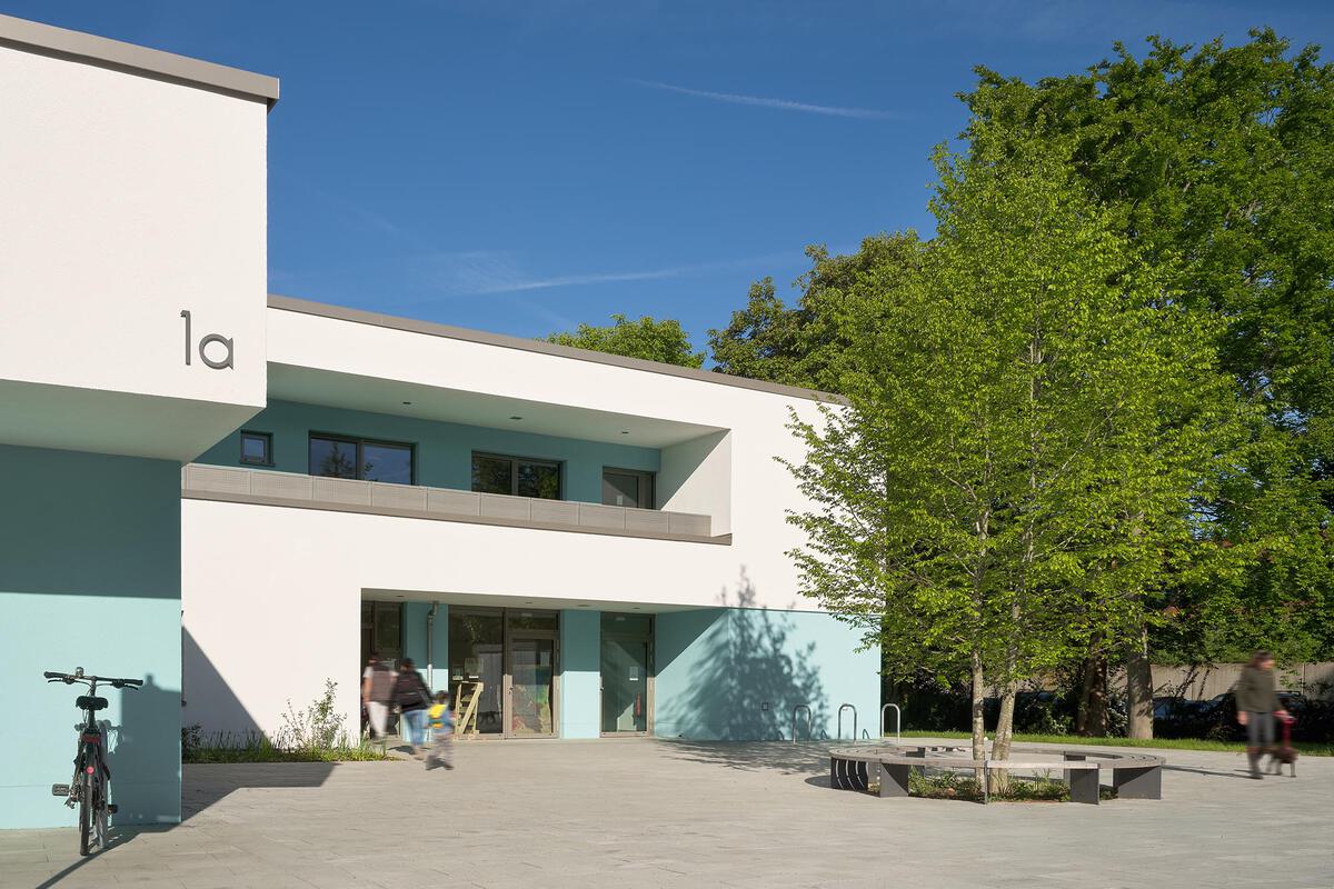 Quartierszentrum Gartetalbahnhof - Eingangsbereich