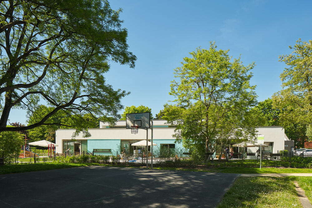 Quartierszentrum Gartetalbahnhof - Kindertagesstätte hofseitig