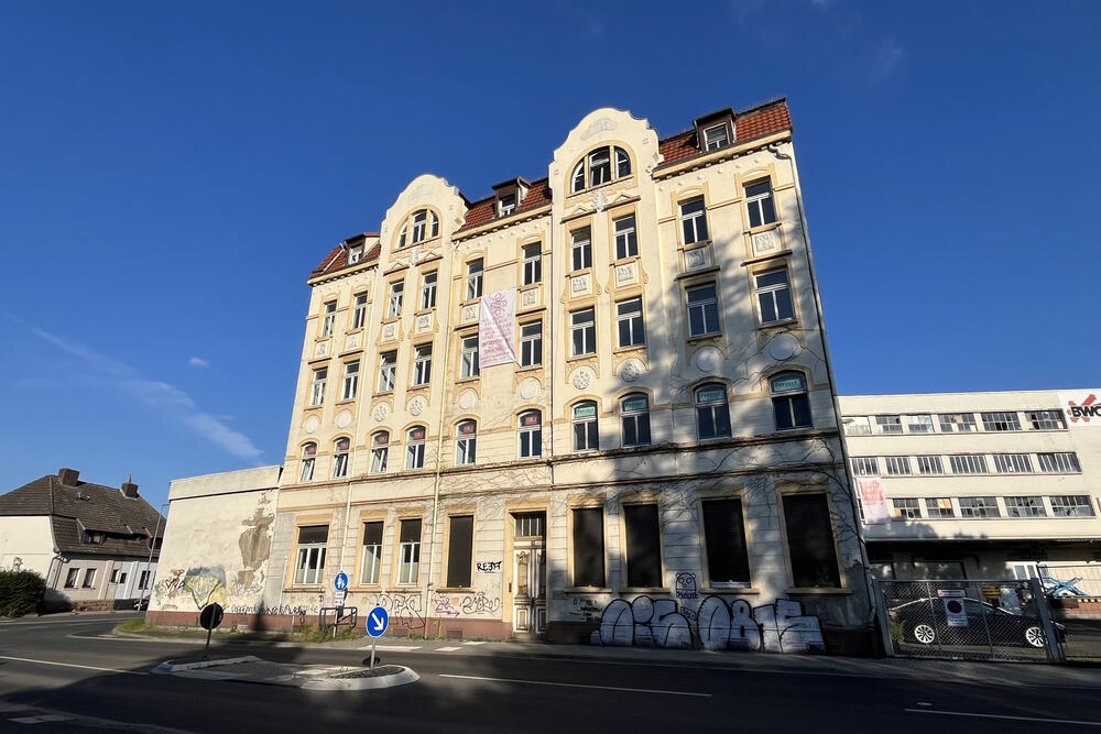 Wohn- und Kontorhaus Hafen 76 Kassel - Straßenansicht 